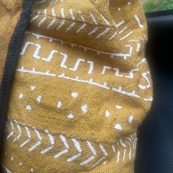 African Backpack - Picture 2 of 8